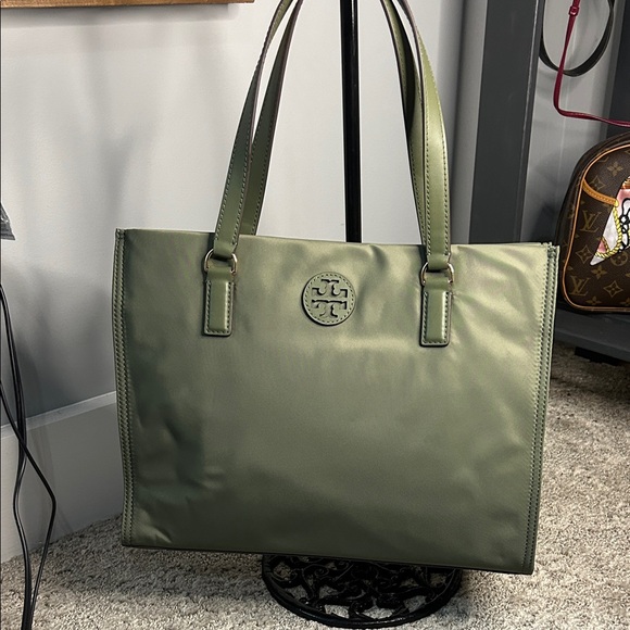 Tory Burch Handbags - Tory Burch Small Nylon Tote in Palm Leaf Green NWT